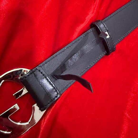 AUTHENTIC GUCCI BLACK LEATHER BELT SILVER HARDWARE WITH A TINY FIXABLE FLAW - Picture 12 of 13
